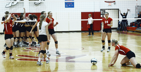wolfpack-vb-vs-crofton_3200 wolfpack-vb-vs-crofton_3200